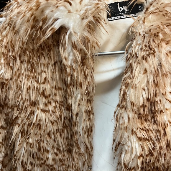 Blanc Noir crop faux shag jacket - Picture 4 of 4